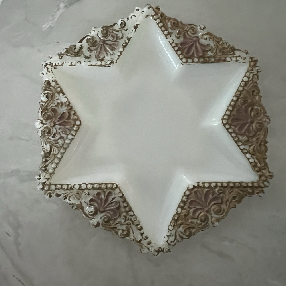 Antique‎ Dithridge Victorian milk glass Star of David trinket dish